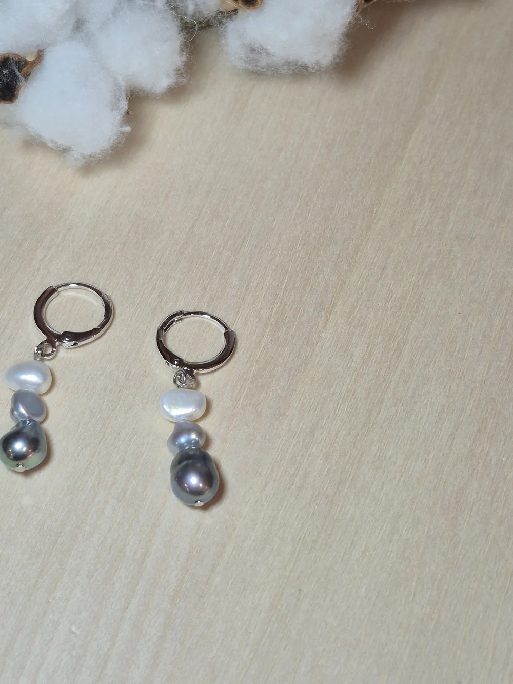 🩶🤍NEW🩶🤍 BEAUTIFUL!! TRI-COLOR Ombre FRESHWATER PEARL Dangle Earrings